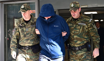 Πώς οι Κινέζοι στρατολόγησαν τον σμήναρχο κατάσκοπο, ο σύνδεσμός του και το ταξίδι που έχει μπει στο μικροσκόπιο των ερευνών (Βίντεο)