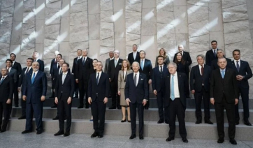 Πόλεμος στην Ουκρανία: Κρίσιμη σύνοδος του ΝΑΤΟ - Άρματα μάχης ζήτησε ο Ζελένσκι