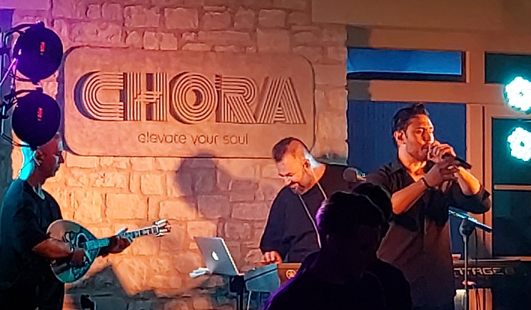 Πάρος: Great party με λαμπερές παρουσίες σε απόλυτα καλοκαιρινό live ρυθμό! (Βίντεο)