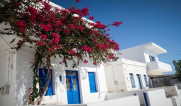 Χαμός από σχόλια στο TikTok για το κατάμεστο Κουφονήσι (βίντεο)