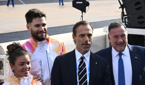 Η τελετή παράδοσης της Ολυμπιακής Φλόγας στην Ιταλία - Ποιοι πήγαν (βίντεο &amp; φωτογραφίες)