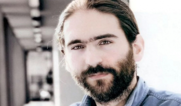 Έλληνας καθηγητής της Οξφόρδης εξηγεί πότε θα τελειώσει η πανδημία και πώς θα μοιάζει το τέλος της