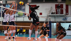 Volley League Γυναικών: Μεγάλη ανατροπή του Α.Ο. Θήρας και διπλό στο τάι-μπρέικ επί του ΠΑΟΚ
