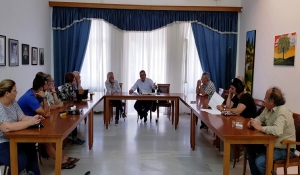 Ο Περιφερειάρχης Γιώργος Χατζημάρκος στην Ίο, για την προώθηση των ανοιχτών ζητημάτων του νησιού