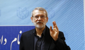 Ιράν: Ο μετριοπαθής Αλί Λαριτζανί έθεσε υποψηφιότητα για την προεδρία της χώρας