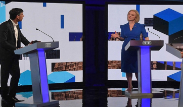Βρετανία: Βγήκαν τα μαχαίρια στο πρώτο debate των Ρίσι Σούνακ και Λιζ Τρας για την ηγεσία των Συντηρητικών