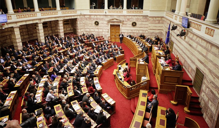 Αλέξης Τσίπρας: Κατέθεσε πρόταση δυσπιστίας κατά της κυβέρνησης