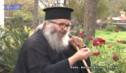 Κοζάνη: Ο παπάς που έγινε viral και αποστομώνει τους αρνητές – «Ο κάθε γελαδάρης έγινε λοιμωξιολόγος, όρσε»