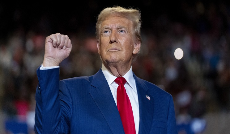 Ο Τραμπ πανηγυρίζει για την αποχώρηση των ΗΑΕ από τον ΟΠΕΚ, «εξαιρετική κίνηση», λέει