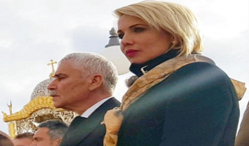 Η Κατερίνα Μονογυιού επισκέφτηκε την Τήνο για τα 200 χρόνια από την εύρεση της Θαυματουργού Εικόνας της Παναγίας μας