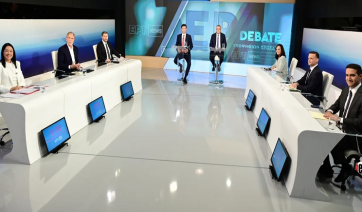 Εκλογές στο ΠΑΣΟΚ- Live το debate των έξι υποψηφίων προέδρων