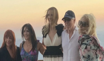 O Tommy Hilfiger στη Μύκονο μαζί με τη σύζυγό του Dee Ocleppo-Hilfiger