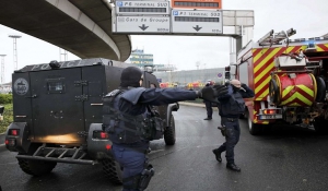 Τρόμος στο Παρίσι: Ριζοσπαστικοποιημένος μουσουλμάνος ο δράστης της επίθεσης στο αεροδρόμιο Ορλί