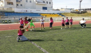Τα kids athletics στην Πάρο με τη συμμετοχή  παιδιών της 5ης και 6ης τάξης όλων των δημοτικών σχολείων της Πάρου και της Αντιπάρου