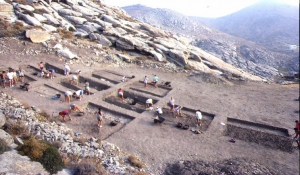 Κουκουναριές Πάρου, Οι ανασκαφές και η ιστορία μίας πανάρχαιης ακρόπολης του Αιγαίου