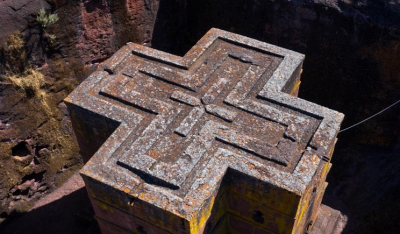 Ο ορθόδοξος ναός του Αγίου Γεωργίου στην Αιθιοπία που είναι σκαλιστός πάνω σε ηφαιστιογενές έδαφος -Προκαλεί δέος