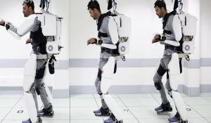 Eξωσκελετός, σαν ρομπότ, βοηθά 28χρονο παράλυτο να περπατήσει [εικόνα &amp; βίντεο]