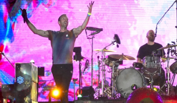 Coldplay: Ανοίγει Μάρτιο-Απρίλιο το ΟΑΚΑ, κανονικά η συναυλία τους - Με ένα τραγούδι τους το ανακοίνωσε ο πρωθυπουργός