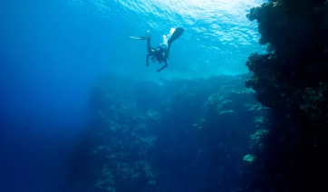 Συνέχεια ενημέρωσης για έρευνες προς εντοπισμό δύτη στη Βουλιαγμένη