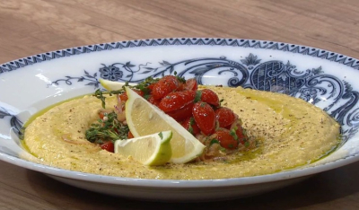 Φάβα Σαντορίνης με ντοματίνια και κρεμμύδια (βίντεο)