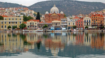 Έκτακτο: Επεισόδια στο λιμάνι της Μυτιλήνης – Μετανάστες θέλουν να μεταβούν στον Πειραιά