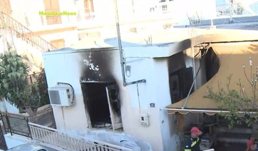 Τραγωδία στον Βόλο: Νεκρές δύο γυναίκες από φωτιά και ένας άντρας σοβαρά τραυματισμένος (βίντεο)