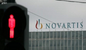 Μόνο στην Ελλάδα κατηγορούνται πολιτικοί για την υπόθεση Novartis