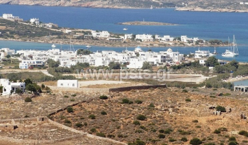 Λουκέτο και πρόστιμο σε γνωστό beach bar στην Αντίπαρο