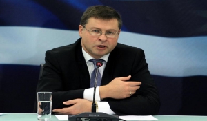 Ντομπρόβσκις: Η ελληνική κυβέρνηση επέλεξε τους φόρους