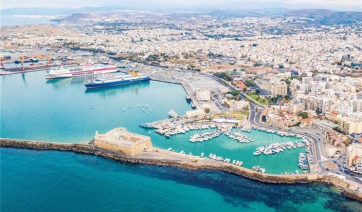 Εντοπισμός και διάσωση αλλοδαπών και σύλληψη του διακινητή τους σε Μυτιλήνη και Καλούς Λιμένες