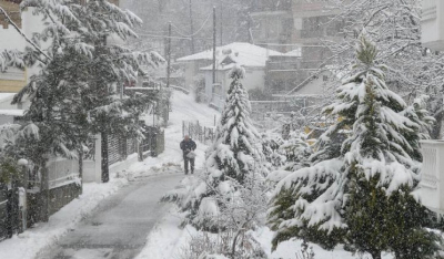 «Χιόνια ακόμα και σε μεγάλες πόλεις»: Πρόγνωση - ανατροπή για τον καιρό τις επόμενες μέρες