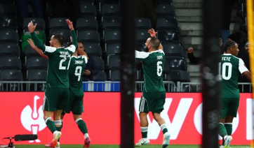 Γιουνγκ Μπόις – Παναθηναϊκός 1-4: Με χατ τρικ του Ζαρουρί το «τριφύλλι» θυμήθηκε παλιές καλές εποχές