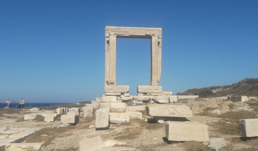 Εξιχνίαση ληστείας και σύλληψη αλλοδαπού για οπλοκατοχή στη Νάξο