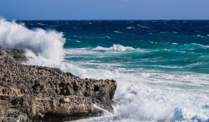 Κυκλάδες, Πάρος: Μαγιάτικο «ποδαρικό» με καιρική αστάθεια – Τριήμερο με ισχυρούς βοριάδες και θερμοκρασιακή «βουτιά» (Βίντεο)