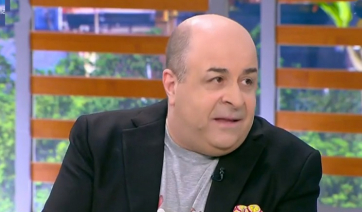 Μάρκος Σεφερλής: Απίθανο περιστατικό σε ταβέρνα – Τι του έφεραν αντί για το λογαριασμό;