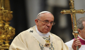 Κρίση στην Ουκρανία: «Θα ήταν τρέλα ένας πόλεμος» λέει ο πάπας Φραγκίσκος