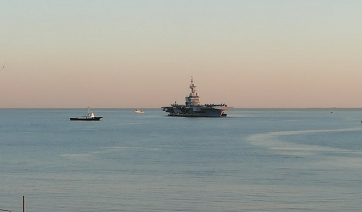 Το γαλλικό αεροπλανοφόρο «Σαρλ Ντε Γκολ» επισκέφθηκαν Παναγιωτόπουλος - Παρλί