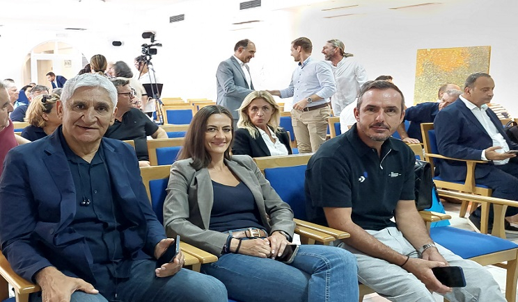 Πάρος: Όσα είπαν κορυφαίοι Ολυμπιονίκες και τοπικοί θεσμικοί παράγοντες κατά την επίσκεψη Βρούτση στο νησί (Βίντεο)