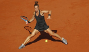 Roland Garros: Λύγισε η Μαρία μετά από αγώνα θρίλερ που κράτησε 3 ώρες και 18 λεπτά