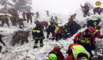 Στους 23 οι νεκροί από τη χιονοστιβάδα στο ξενοδοχείο Rigopiano