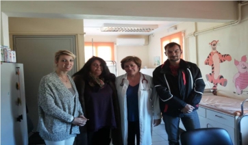 Πρωτοβουλία της Κατερίνας Μονογυιού για την υποστελέχωση του ΕΚΑΒ στη Μύκονο