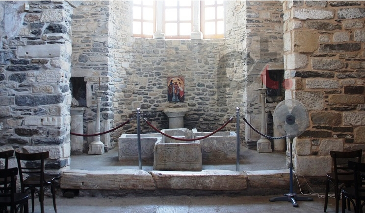 Πάρος: Χορωδία - Επετειακή Εκδήλωση στο Βαπτιστήριο