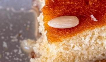 Ραβανί, ρεβανί ή σάμαλι; Οι ομοιότητες και οι διαφορές τους