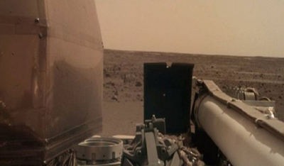 Η NASA δημοσίευσε τις πρώτες ολοκάθαρες φωτογραφίες από τον Πλανήτη Αρη -Σαν απέραντη έρημος