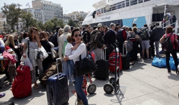 Ξεκίνησε η έξοδος για το Πάσχα: Πάνω από 17.000 έφυγαν με πλοίο την Μεγάλη Τρίτη