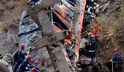 Κίνα: Τρένο εκτροχιάστηκε και διέλυσε σπίτι -Εξι νεκροί