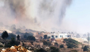Πάρος: Δεν λέει να σβήσει - Αναζωπύρωση της χθεσινής μεγάλης πυρκαγιάς στην περιοχή του Προδρόμου… (Βίντεο)