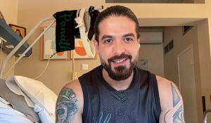 Στον εισαγγελέα σήμερα ο Μουγκοπέτρος μετά τη μήνυση της συζύγου του για ενδοοικογενειακή απειλή