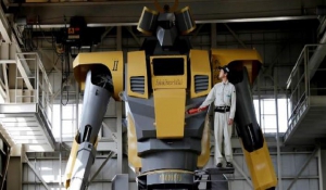 Ρομπότ-γίγαντας στην Κίνα -Υψους 8,5 μ., βάρους 7 τόνων
