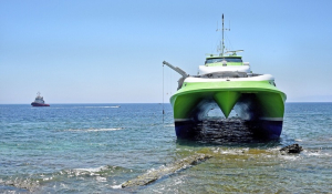 Μηχανική βλάβη στο Flying Cat III πριν τον απόπλου από τον Πειραιά - Ταλαιπωρία για τους 340 επιβάτες